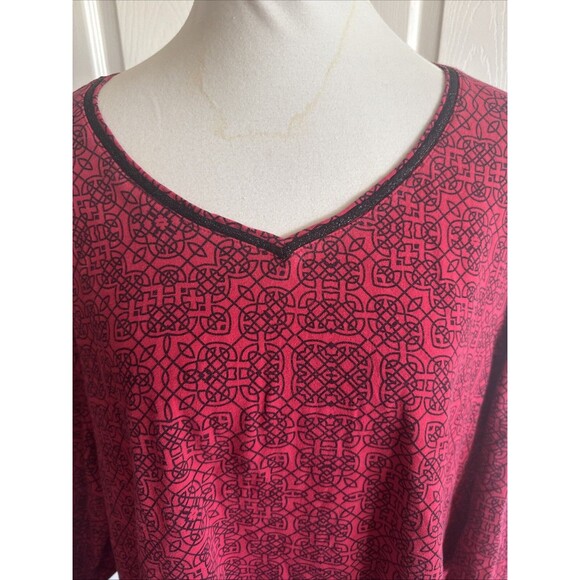 Catherines Plus Size 3X Knit Tunic Top Red Black Geometric Print Stretch V-Neck - Picture 4 of 10